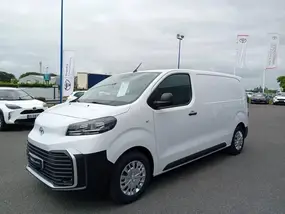 toyota-proace-ii-phase-3-2026-manual-9000-km-diesel-1