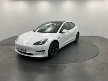 tesla-model-3-2023-auto-41700-km-électrique