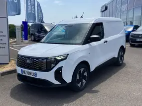ford-transit-courier-ii-2025-auto-6900-km-électrique-1