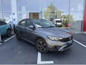 fiat-tipo-ii-cross-2022-auto-61697-km-essence-1