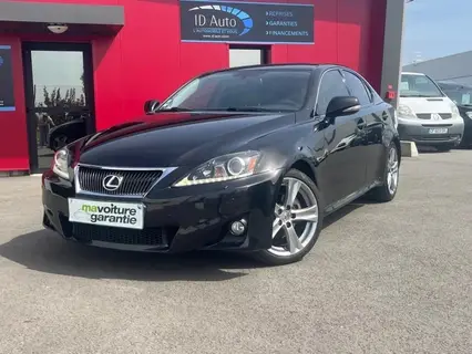 LEXUS IS