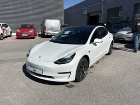 tesla-model-3-2019-auto-209317-km-électrique-1