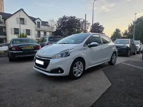 peugeot-208-phase-2-2016-manual-177750-km-diesel-1