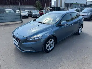 volvo-v40-ii-2014-manual-214811-km-diesel