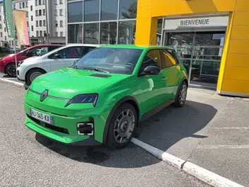RENAULT