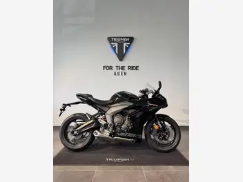 triumph-daytona-2026-manual-161-km-essence