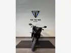 triumph-daytona-2026-manual-161-km-essence-3