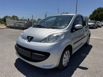 PEUGEOT