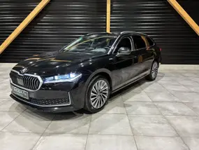 skoda-superb-iv-combi-2025-auto-33500-km-diesel-1