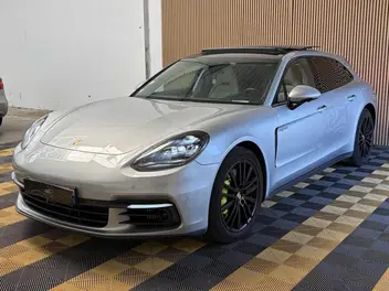 PORSCHE