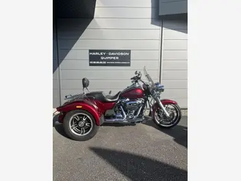 HARLEY DAVIDSON TRIKES FREEWHEELER 1745