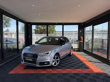AUDI