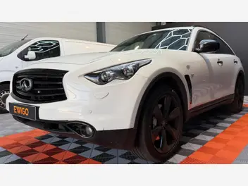 INFINITI