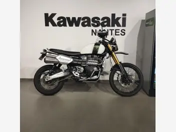 triumph-daytona-660-2019-manual-15109-km-essence