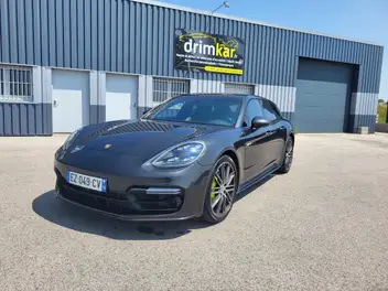 PORSCHE
