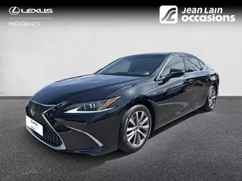 LEXUS