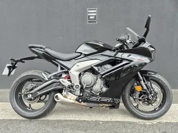 triumph-daytona-660-2026-manual-1012-km-essence