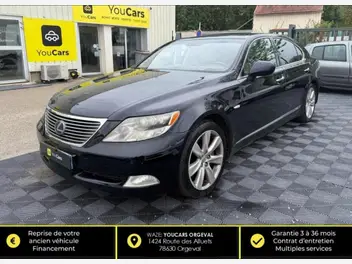 LEXUS