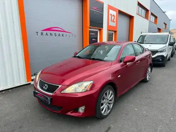 LEXUS