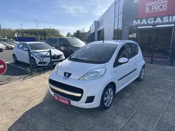 PEUGEOT