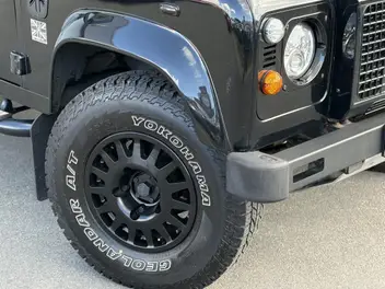 LAND ROVER