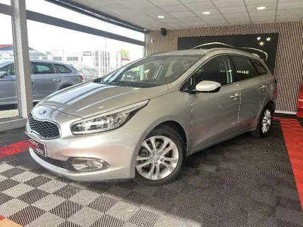KIA CEE D