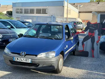 PEUGEOT