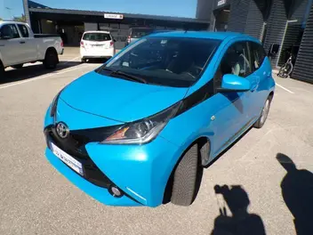 TOYOTA