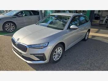 skoda-scala-phase-2-2025-auto-6364-km-essence