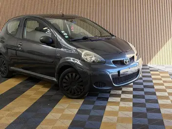 TOYOTA