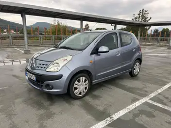 NISSAN