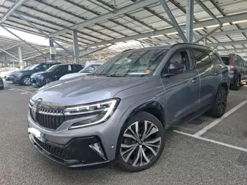 RENAULT