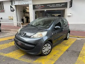 PEUGEOT