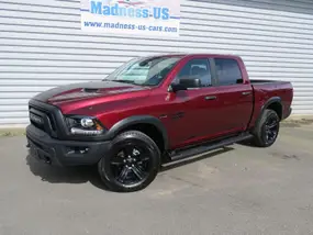 dodge-ram-2022-auto-42-km-essence-1