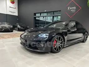 porsche-taycan-sport-turismo-2022-auto-12500-km-électrique-1