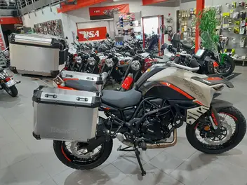 benelli-trk-502x-2024-manual-100-km-essence