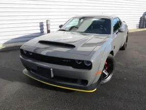 dodge-challenger-2-2018-auto-12500-km-essence-1
