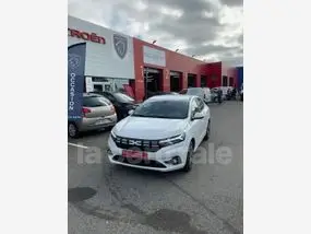 dacia-logan-2-2023-auto-7000-km-essence-1