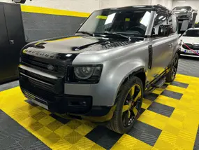 land-rover-defender-iv-2023-auto-31000-km-essence-1