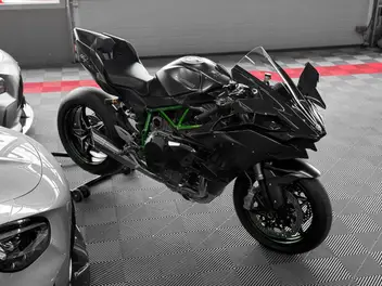 kawasaki-h2r-1000-2023-1-km