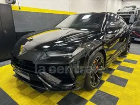 lamborghini-urus-2024-auto-65-km-essence-1