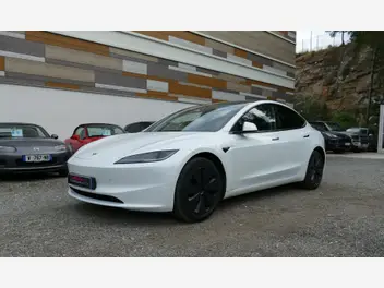 tesla-model-3-phase-2-2024-auto-69990-km-électrique