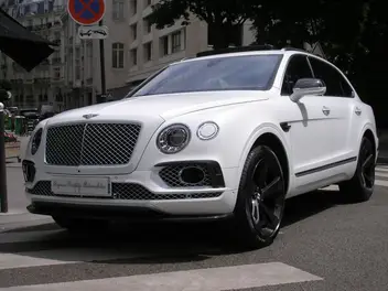 bentley-bentayga-2017-auto-3200-km-essence