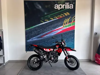 aprilia-sx-125-2025-1-km