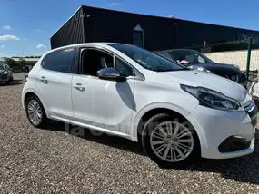 peugeot-208-phase-2-2017-manual-65874-km-essence-1