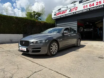 JAGUAR XE