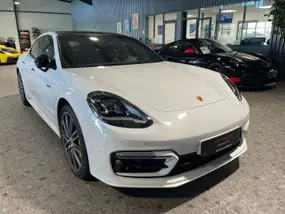 porsche-panamera-2-2023-auto-10840-km-hybrides-1