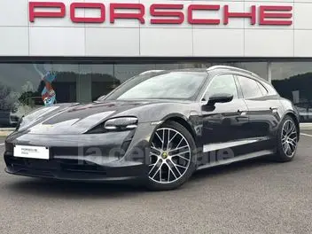 porsche-taycan-sport-turismo-2023-auto-9900-km-électrique