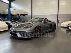 porsche-718-spyder-2024-auto-2400-km-essence-1