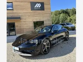 porsche-taycan-cross-turismo-2022-auto-28000-km-électrique-1